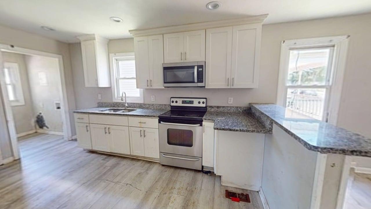 2404 E. Washington St photo