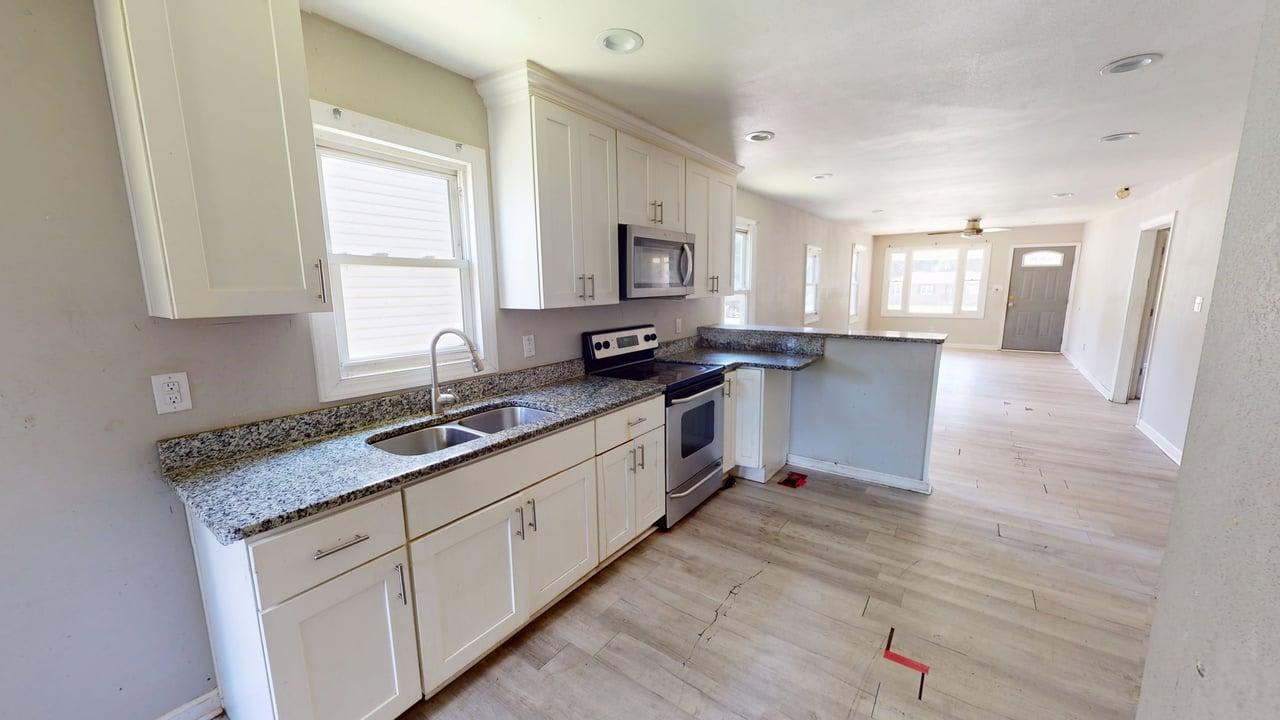 2404 E. Washington St photo