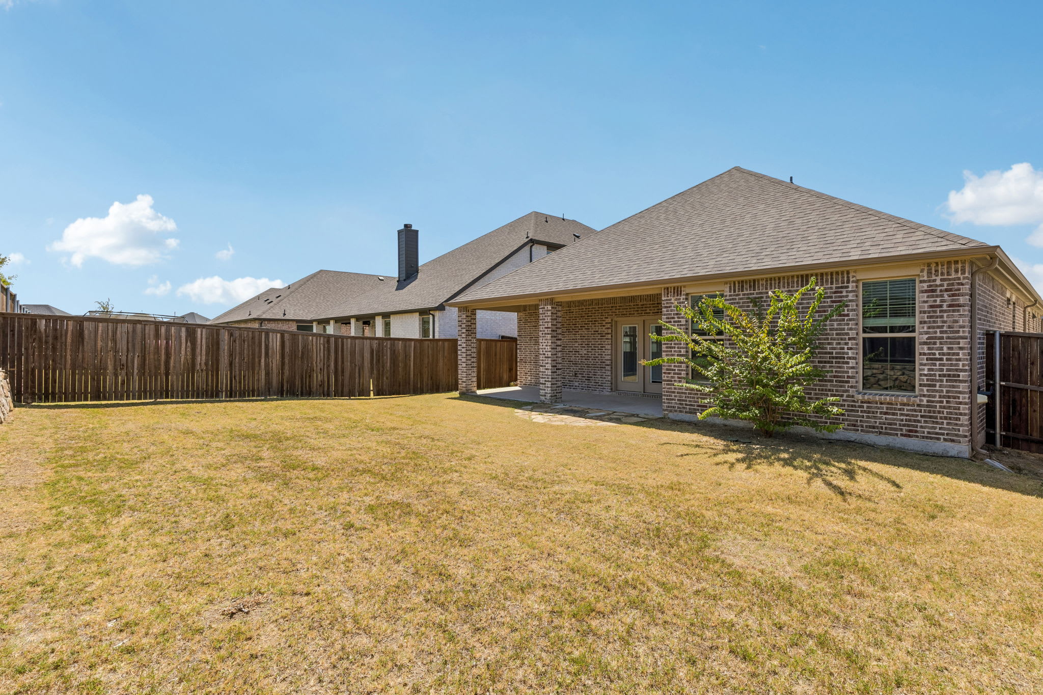 395 Waters Ridge Dr photo