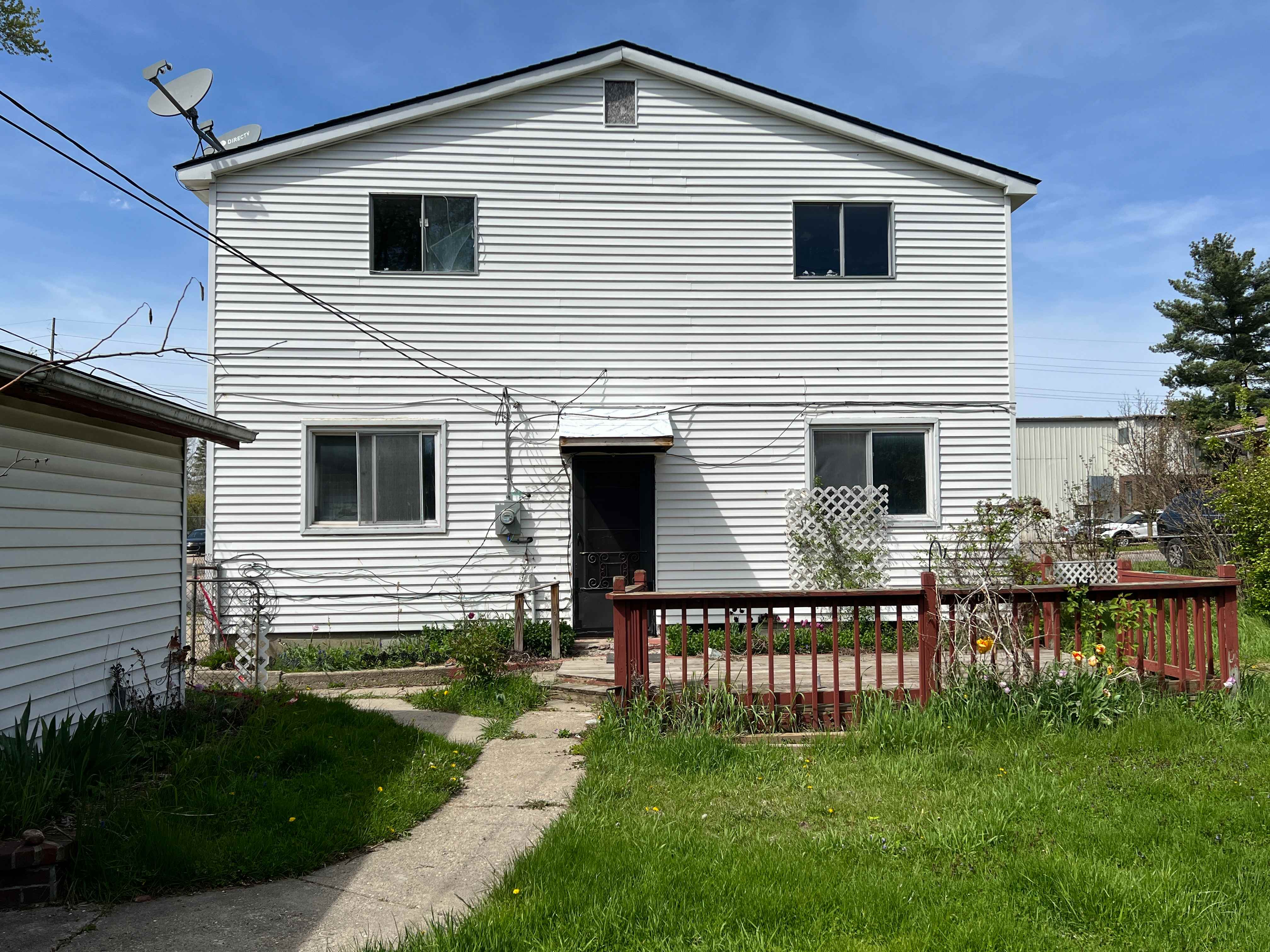 151 W Sheffield Ave photo