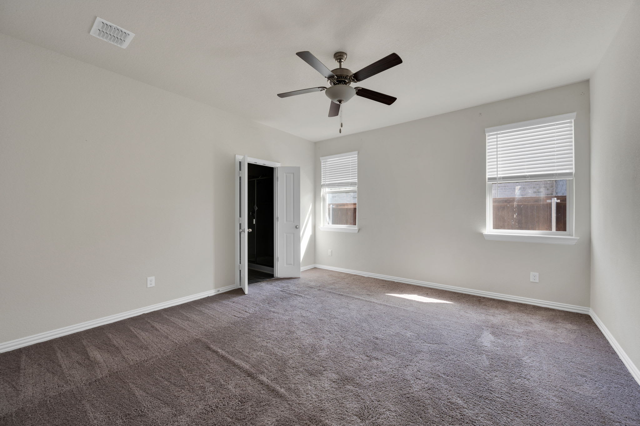 1104 Garden Grv Ln photo