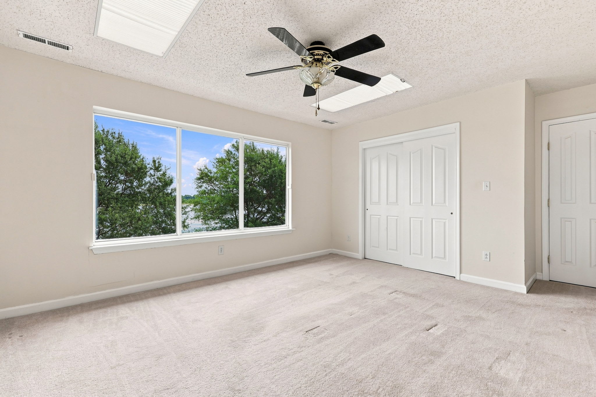 9554 Bay Front Dr photo