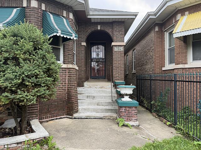 8119 S Wolcott Ave photo