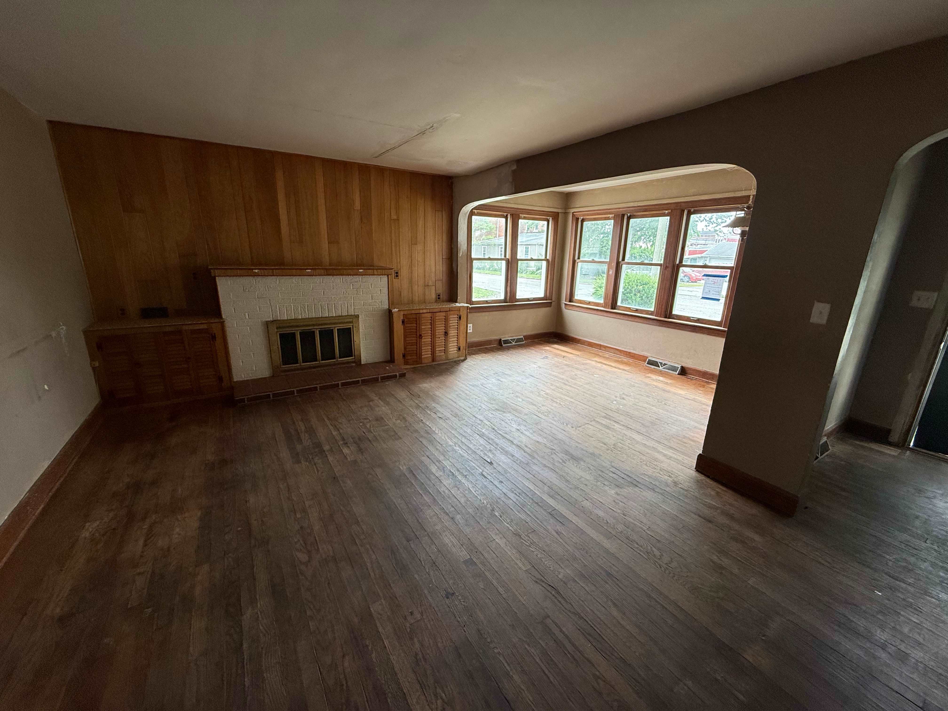 118 W Spring St photo