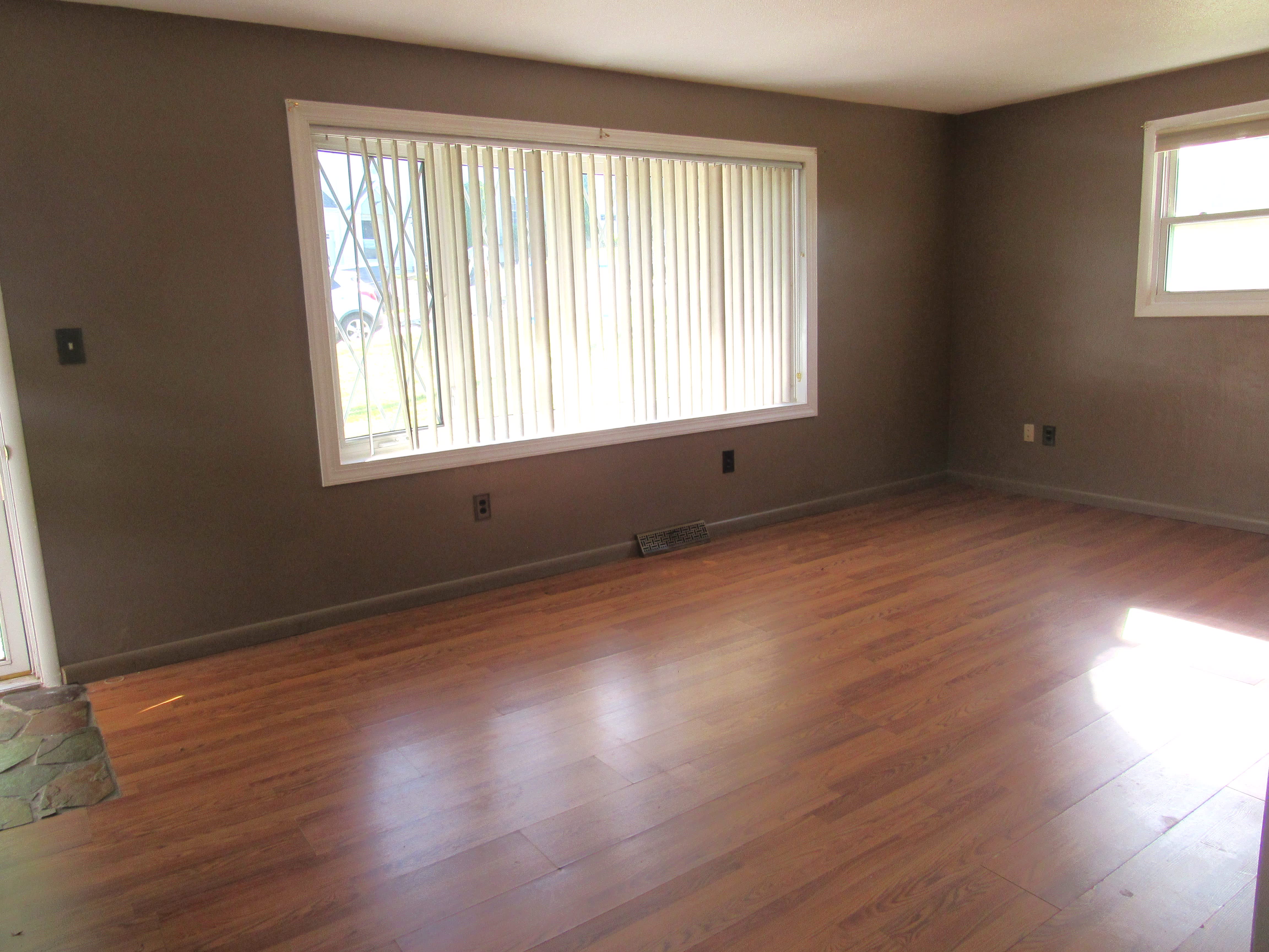 96 Kendale Rd photo