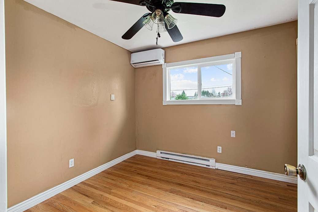 3025 Maple St photo
