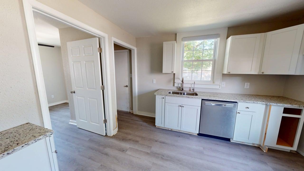 307 Elizabeth St photo