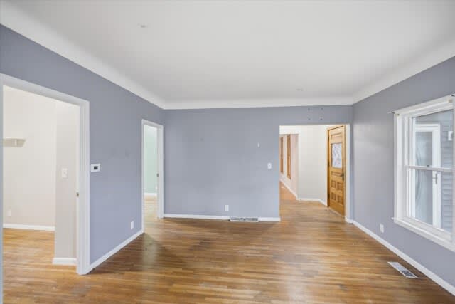 302 3rd St W photo
