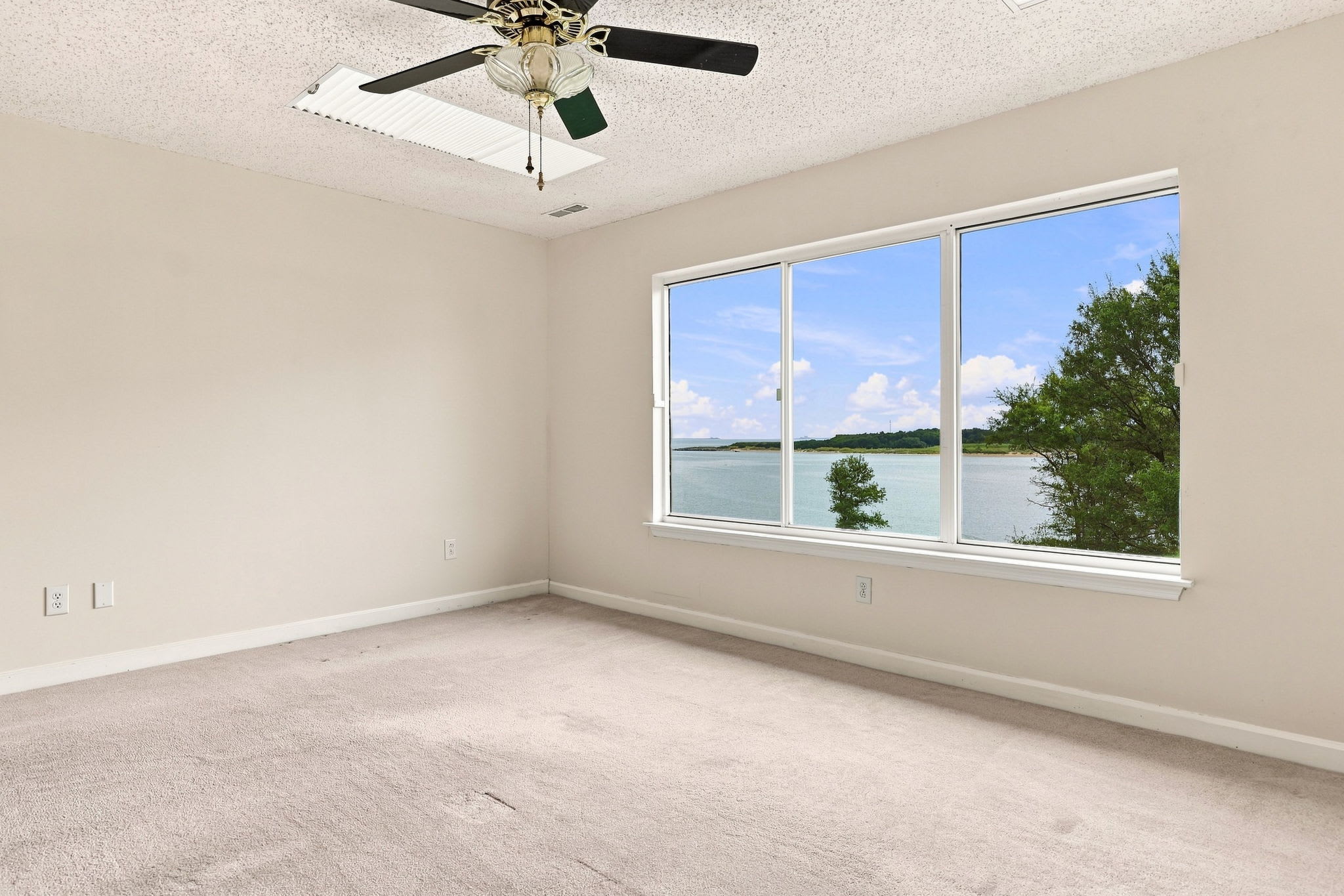 9554 Bay Front Dr photo