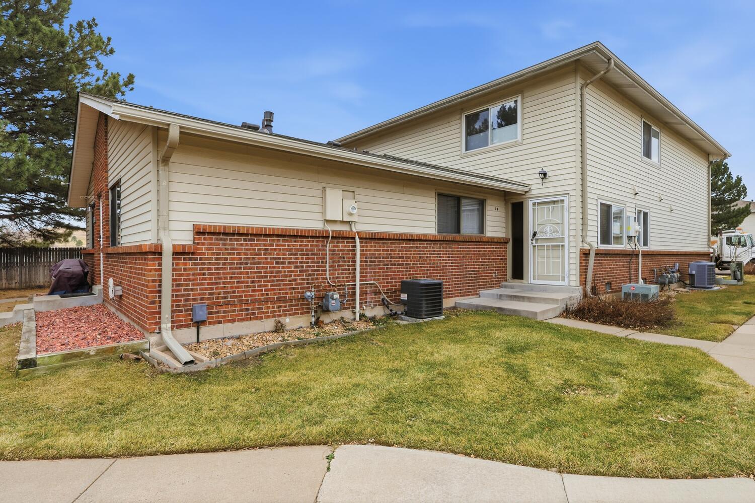 Photograph of 3354 South Flower St Unit# 14, Lakewood, CO 80227