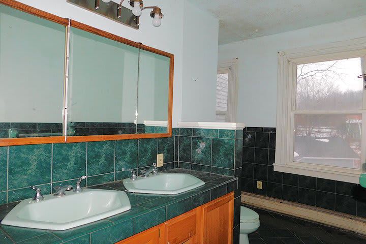 853 Salt Point Tpke photo