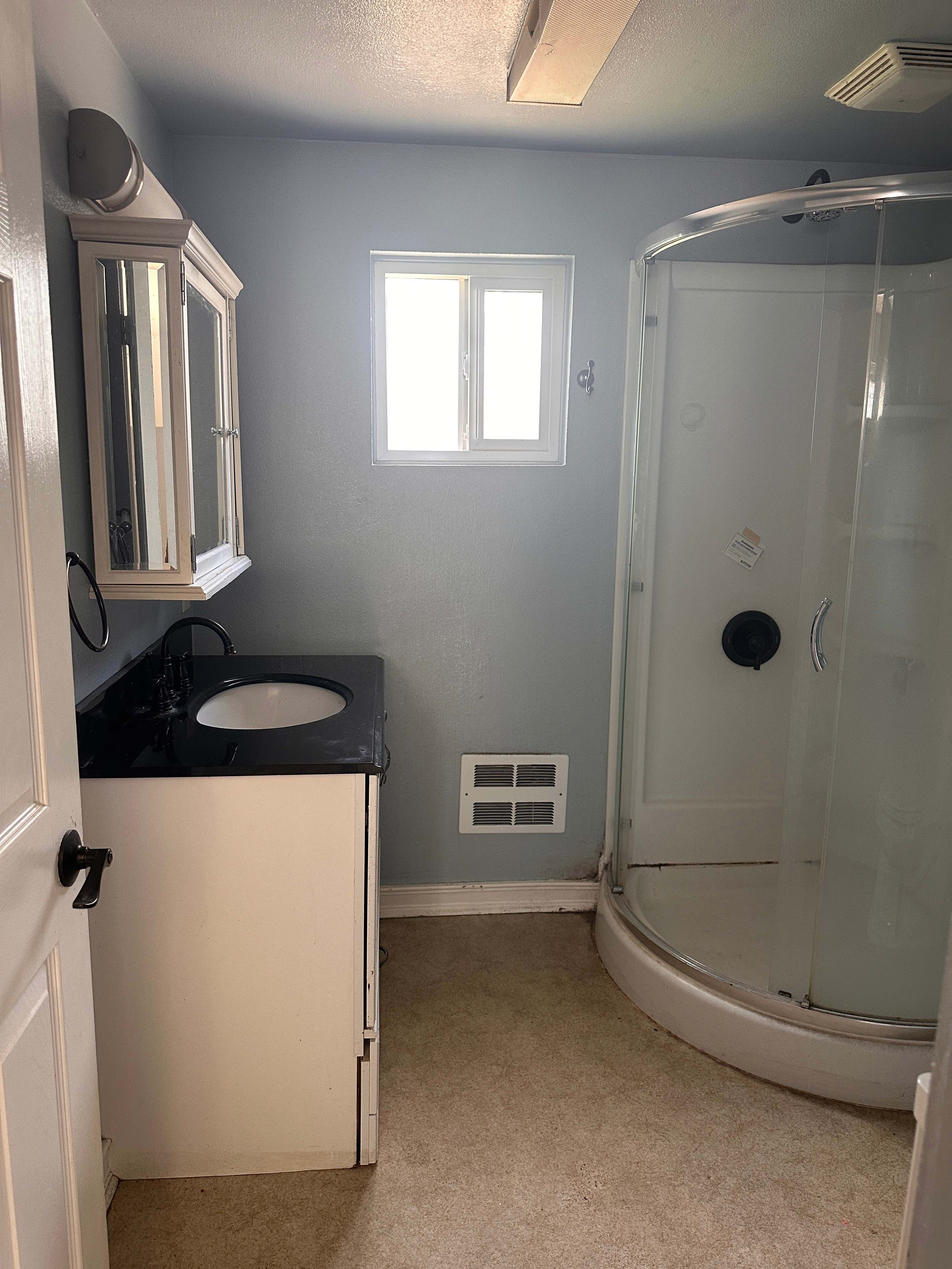 152 Karr Ave photo