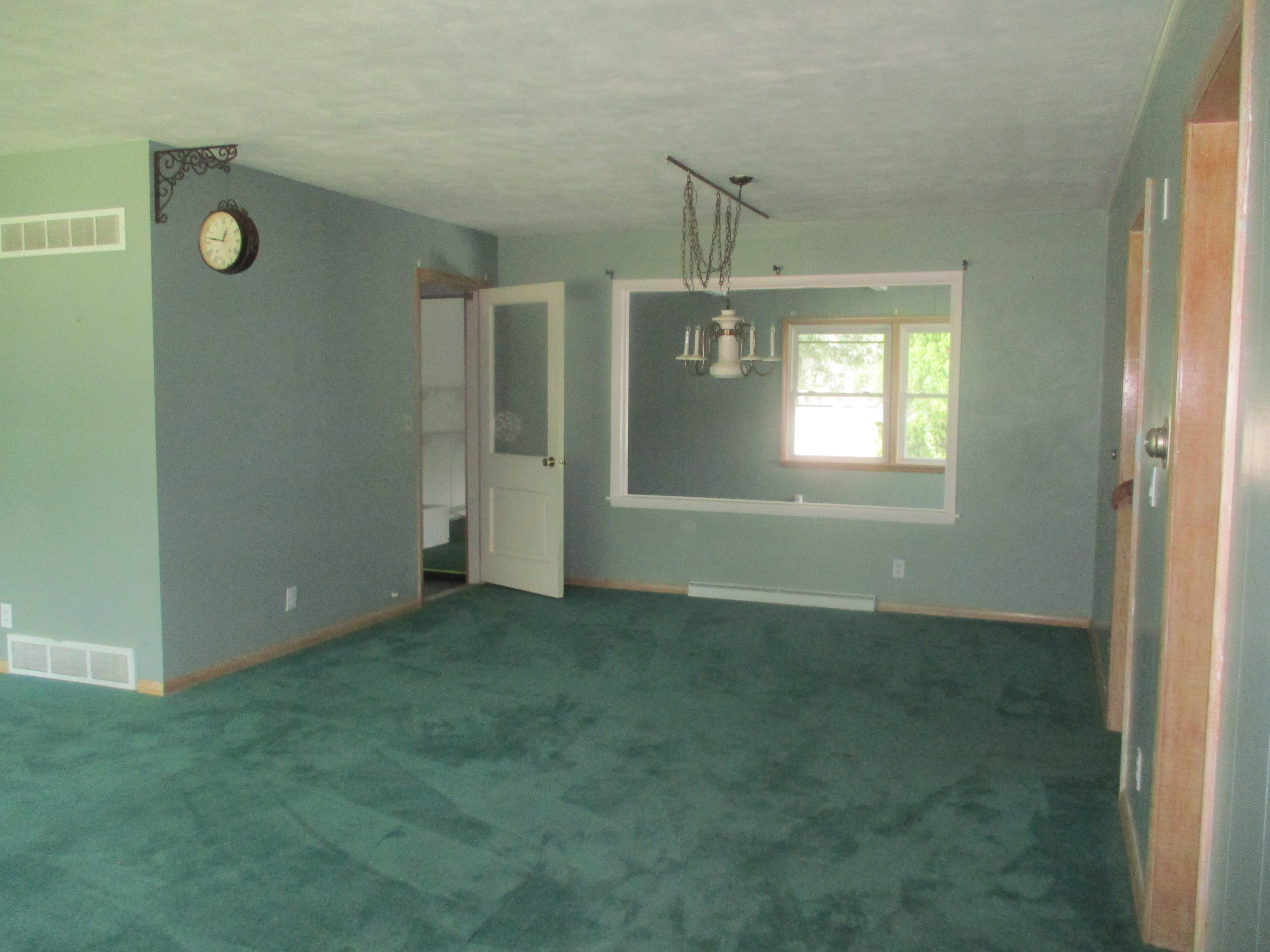 917 Lawndale Ave photo