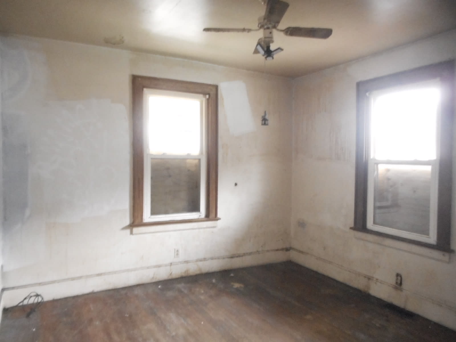 412 Fallert Ave photo