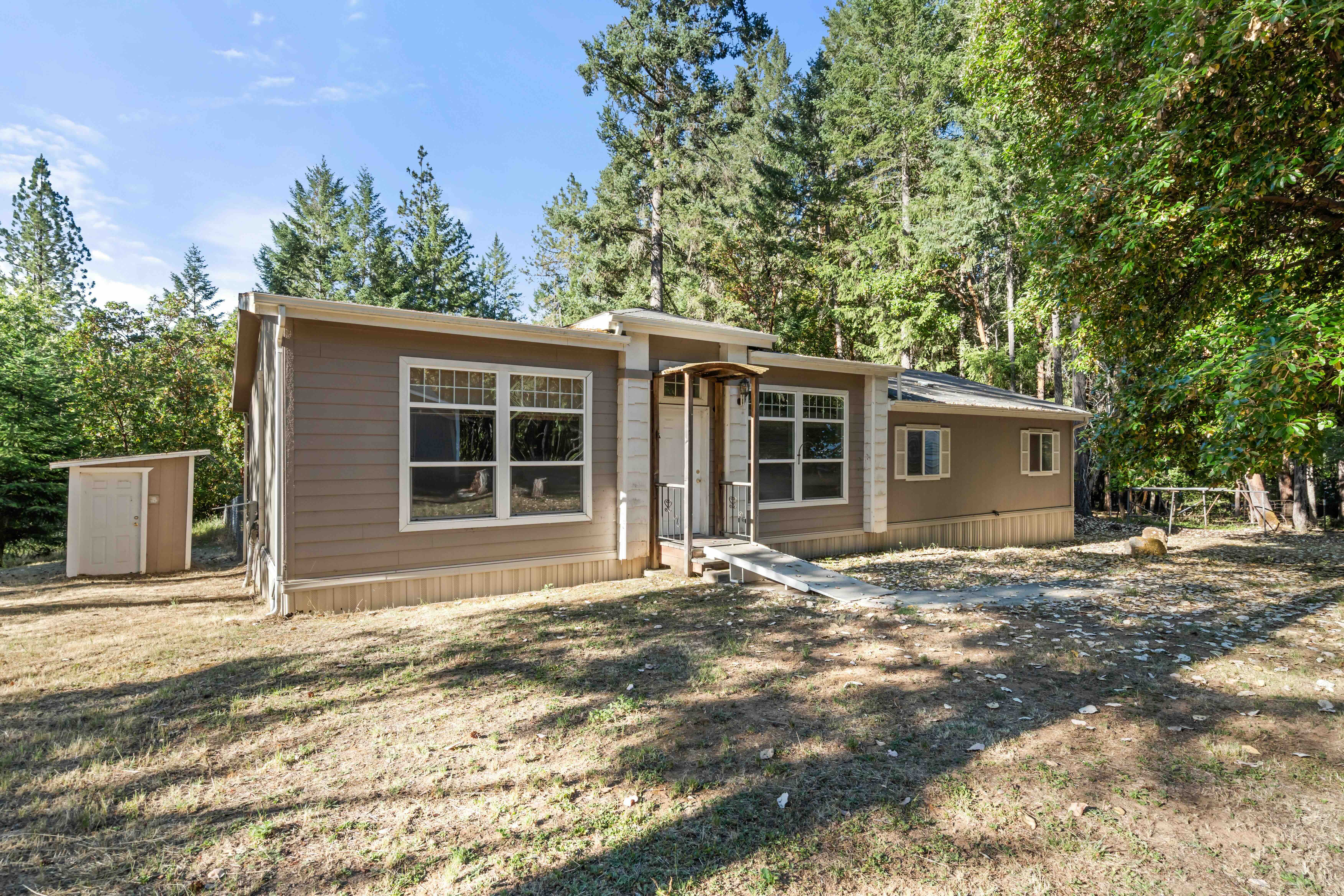 Manufactured Home 3BR 2BA - 351 Board Shanty Rd, Grants Pass, OR