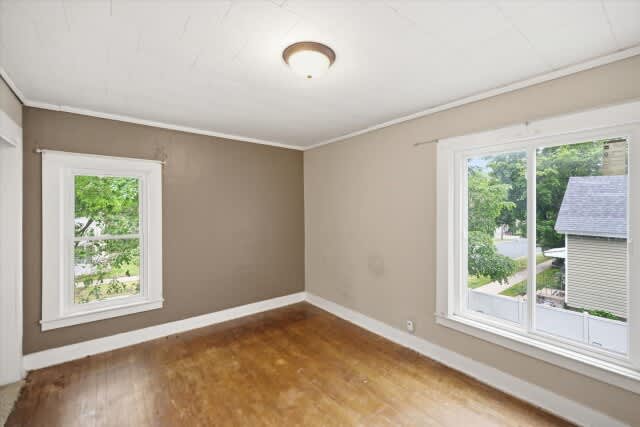 302 3rd St W photo