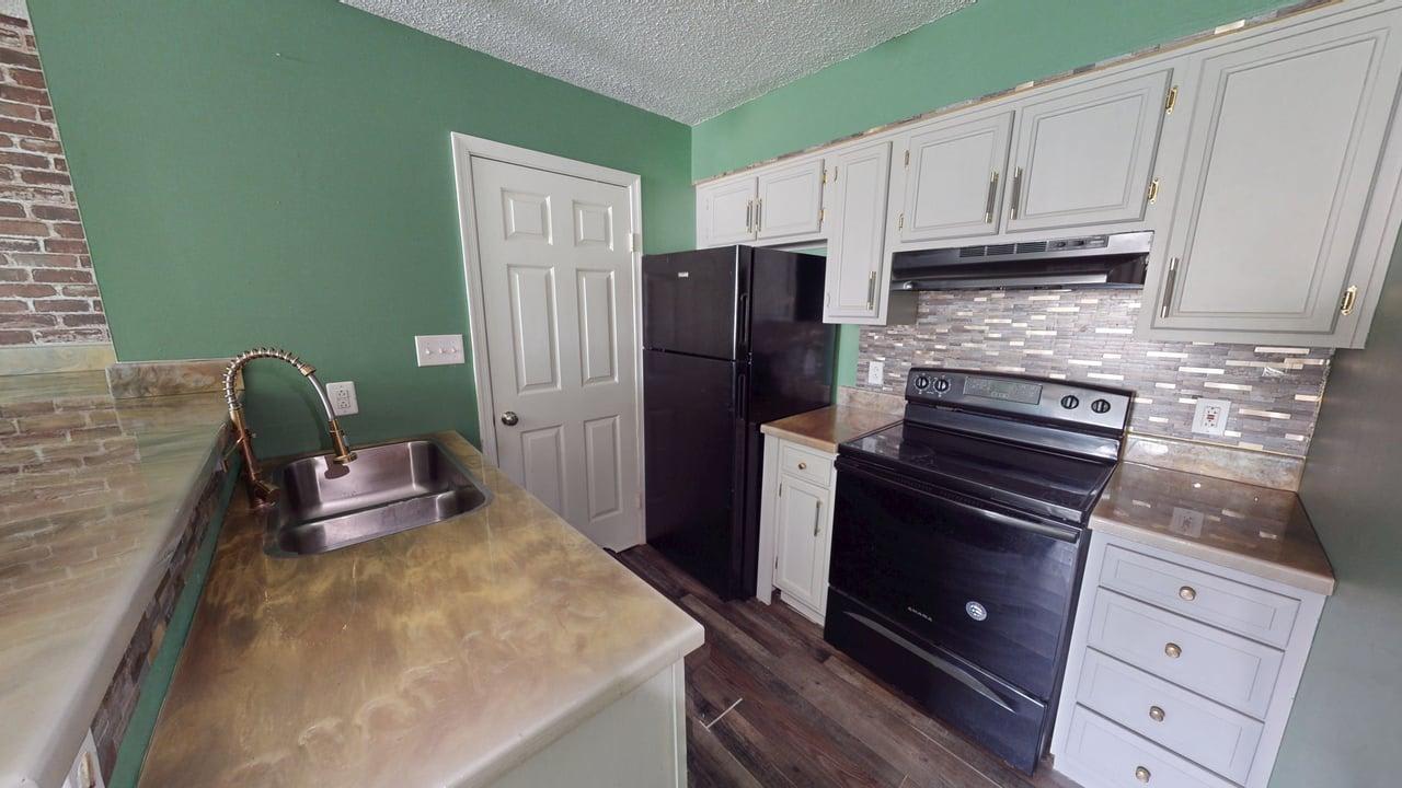 469 Lees Mill Dr photo