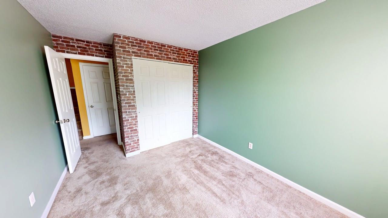 469 Lees Mill Dr photo