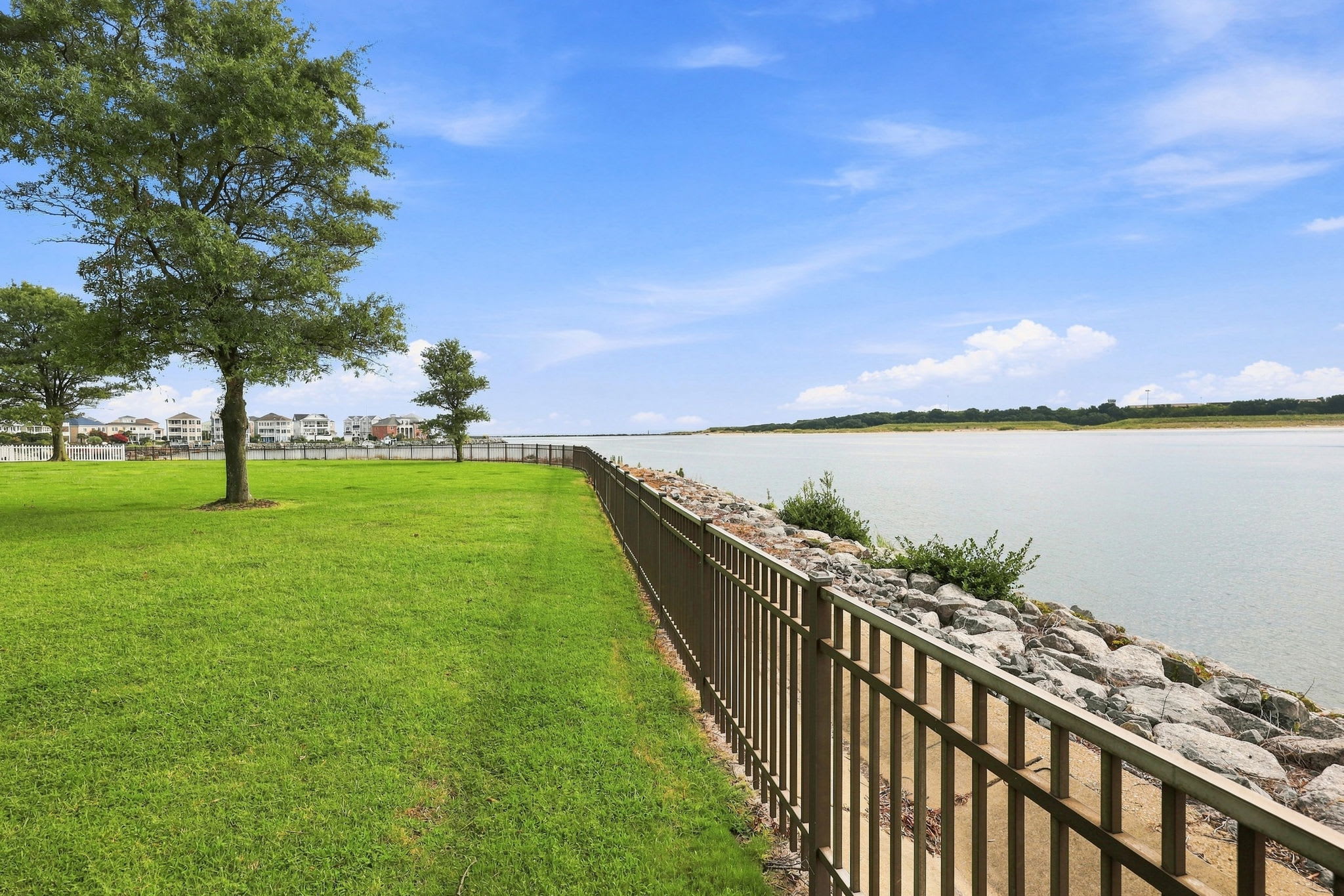 9554 Bay Front Dr photo