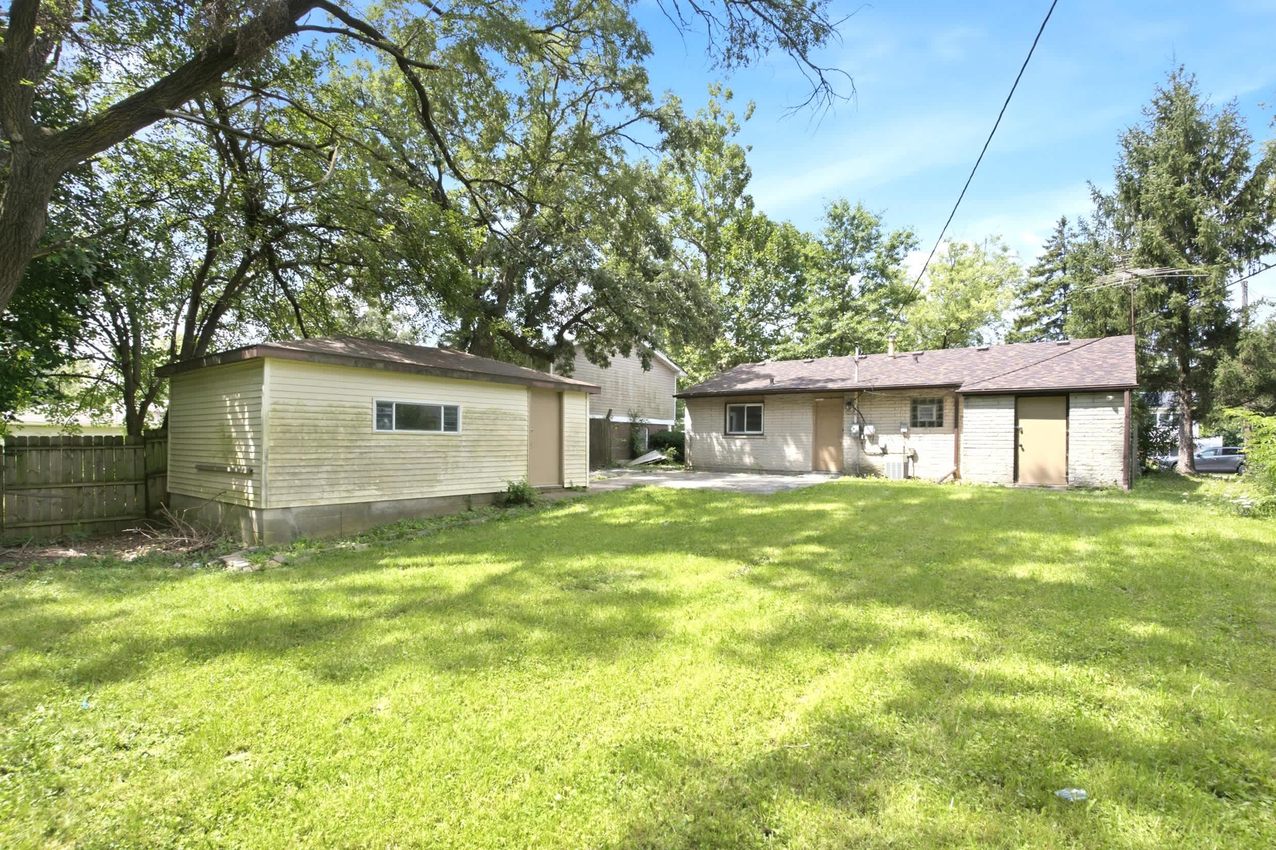 703 Circle Dr photo