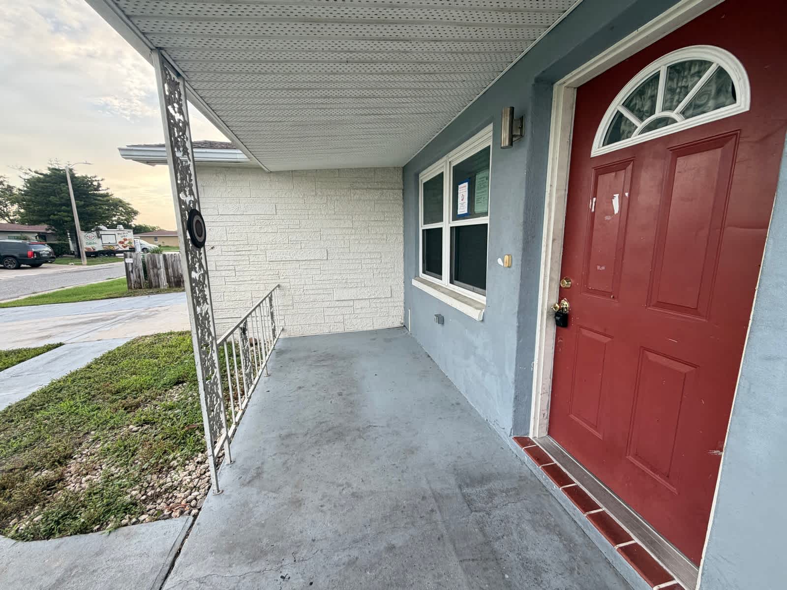 3221 Roxbury Dr photo
