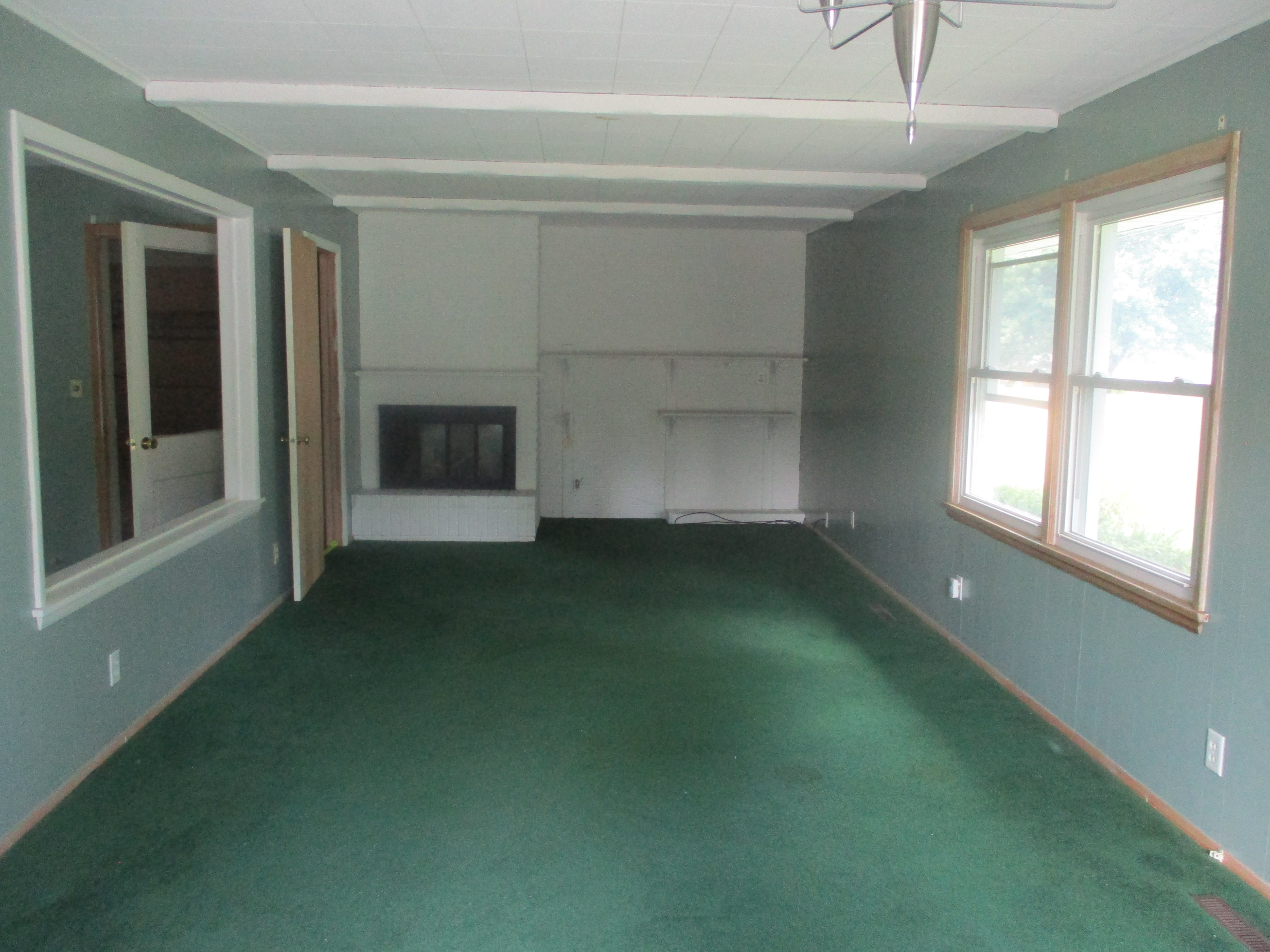 917 Lawndale Ave photo