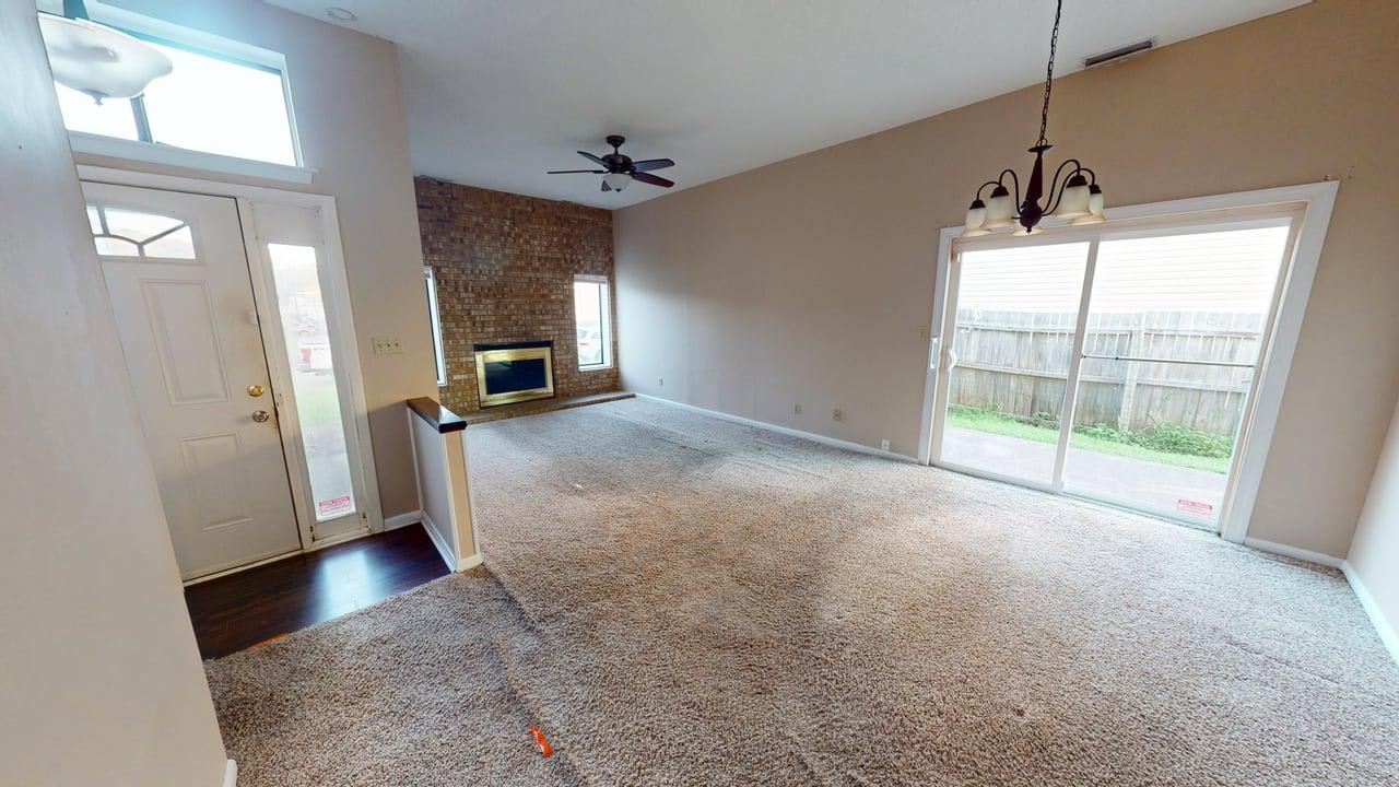 5722 Earnhardt St photo