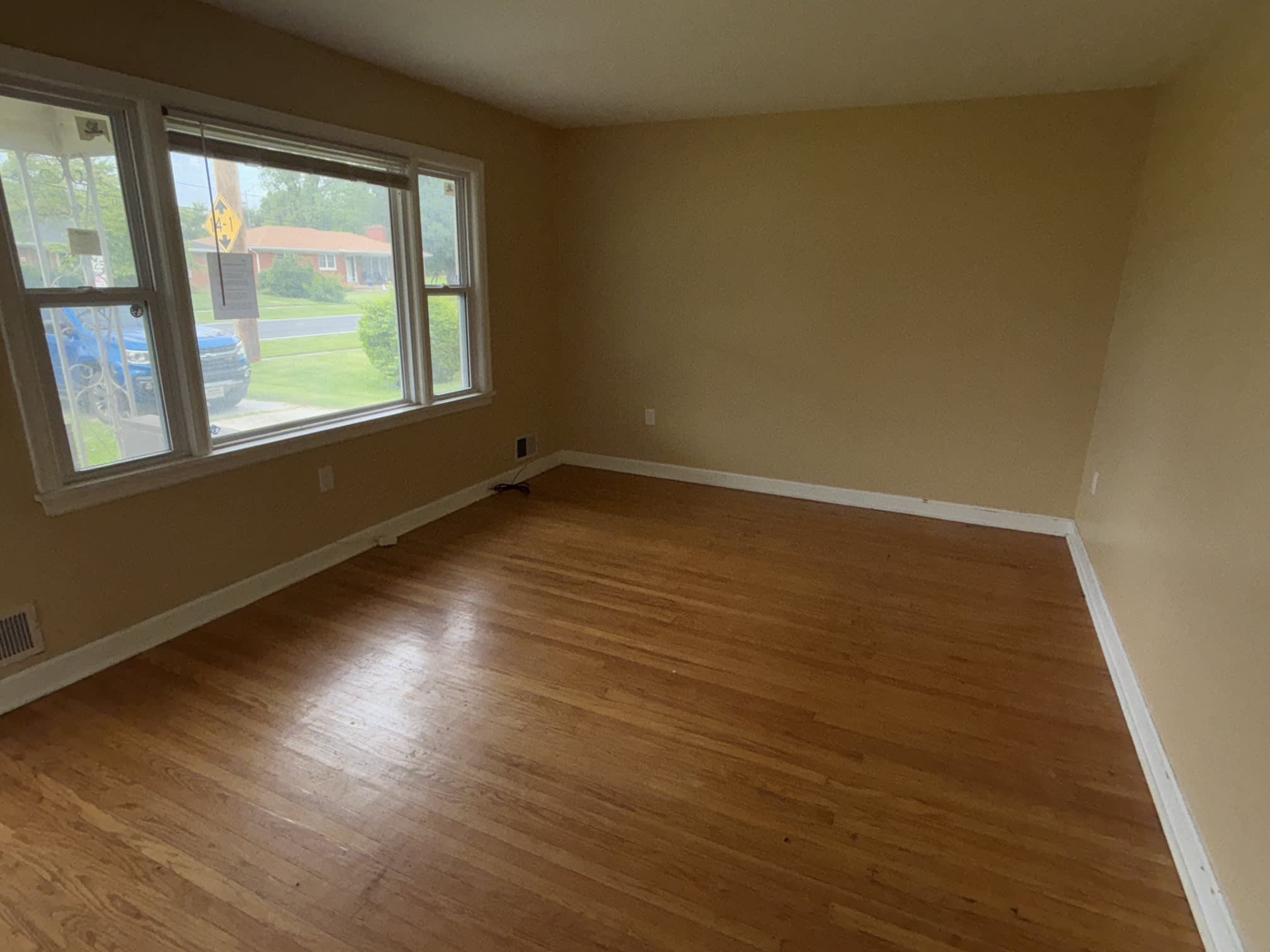 2404 Farnsley Rd photo
