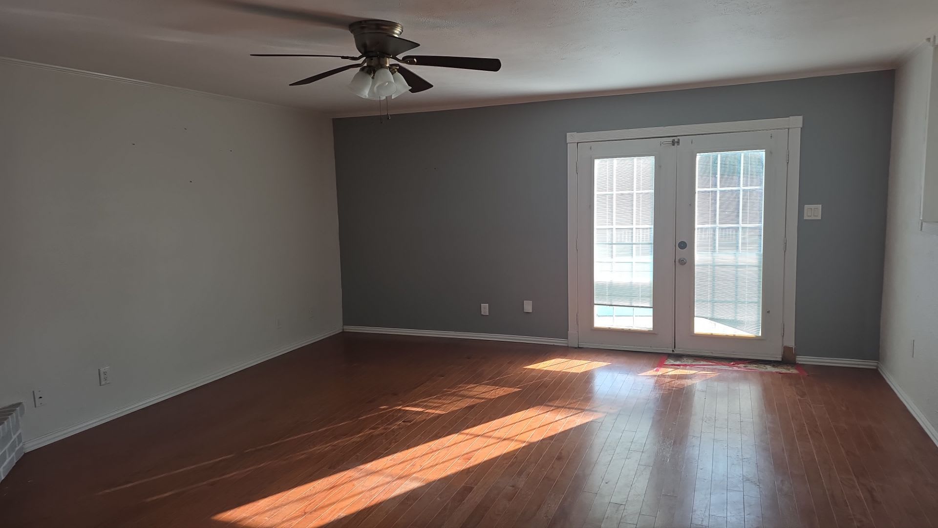 412 Forestwood Dr photo