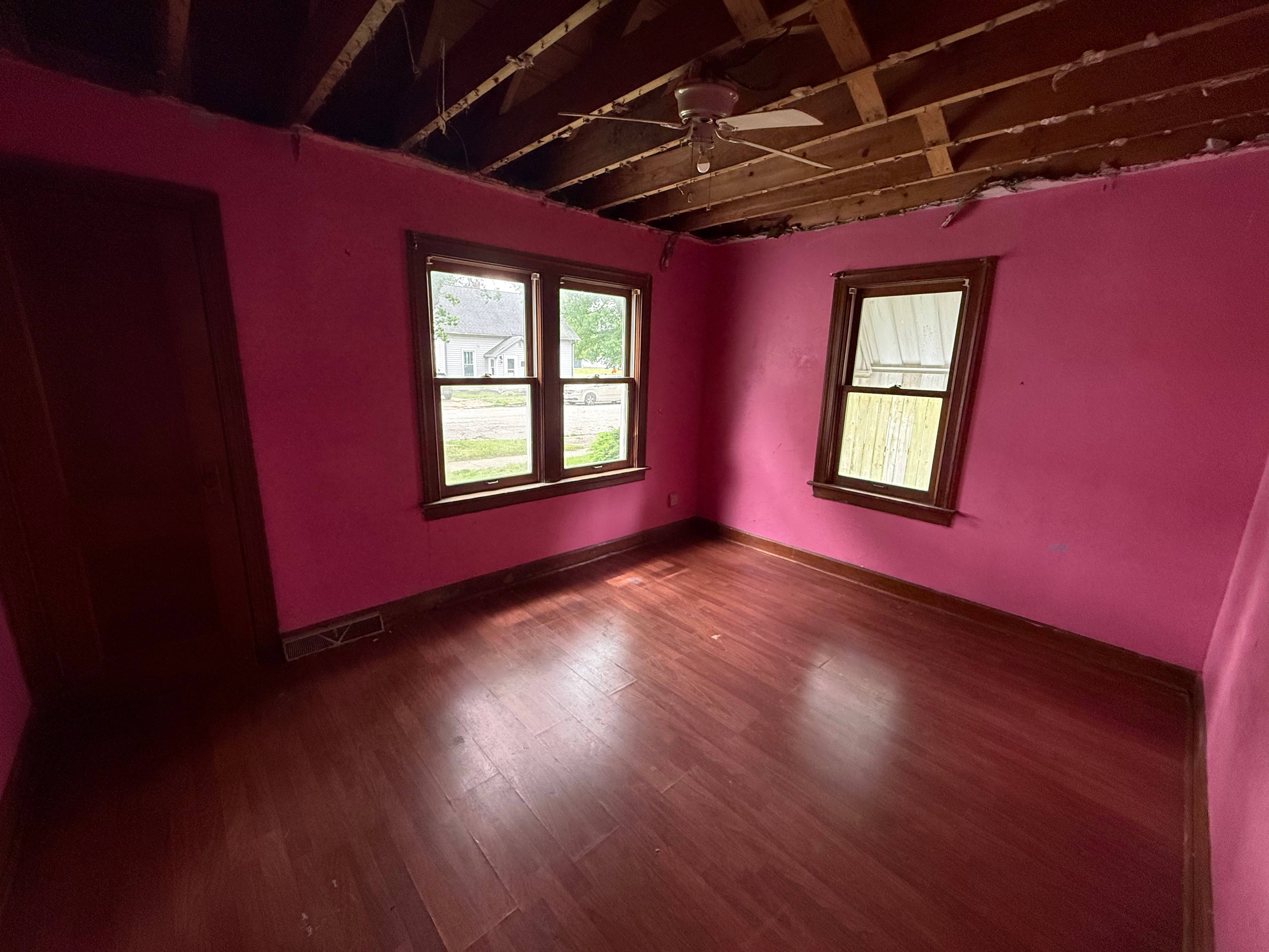 118 W Spring St photo