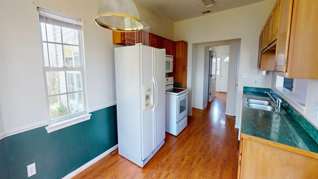 707 Indian Cedar Dr photo