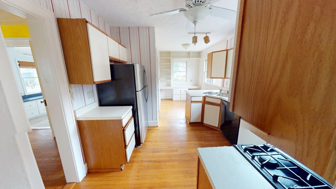76 Raleigh Rd photo