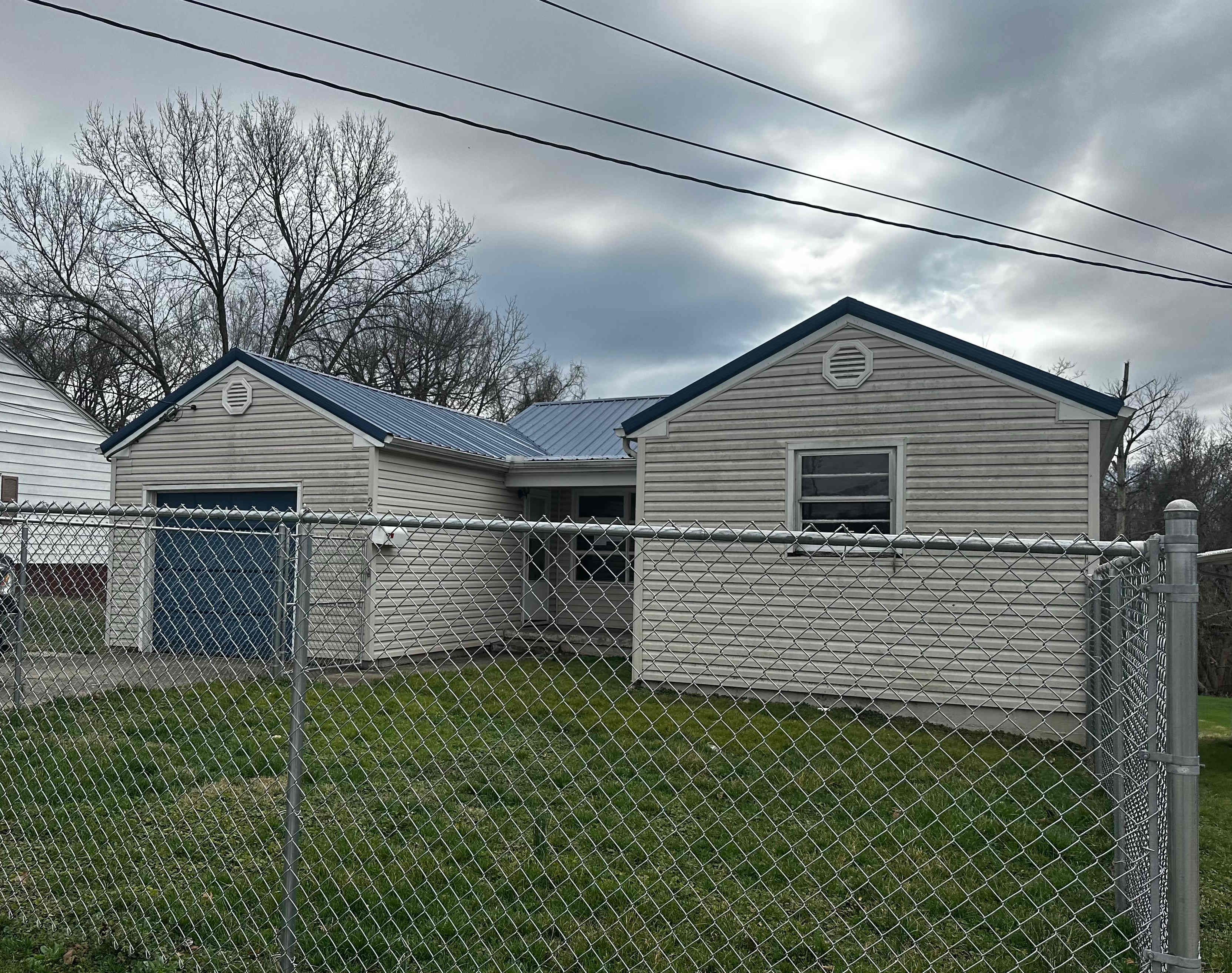 Photograph of 222 Saint Charles S, Coal Grove, OH 45638