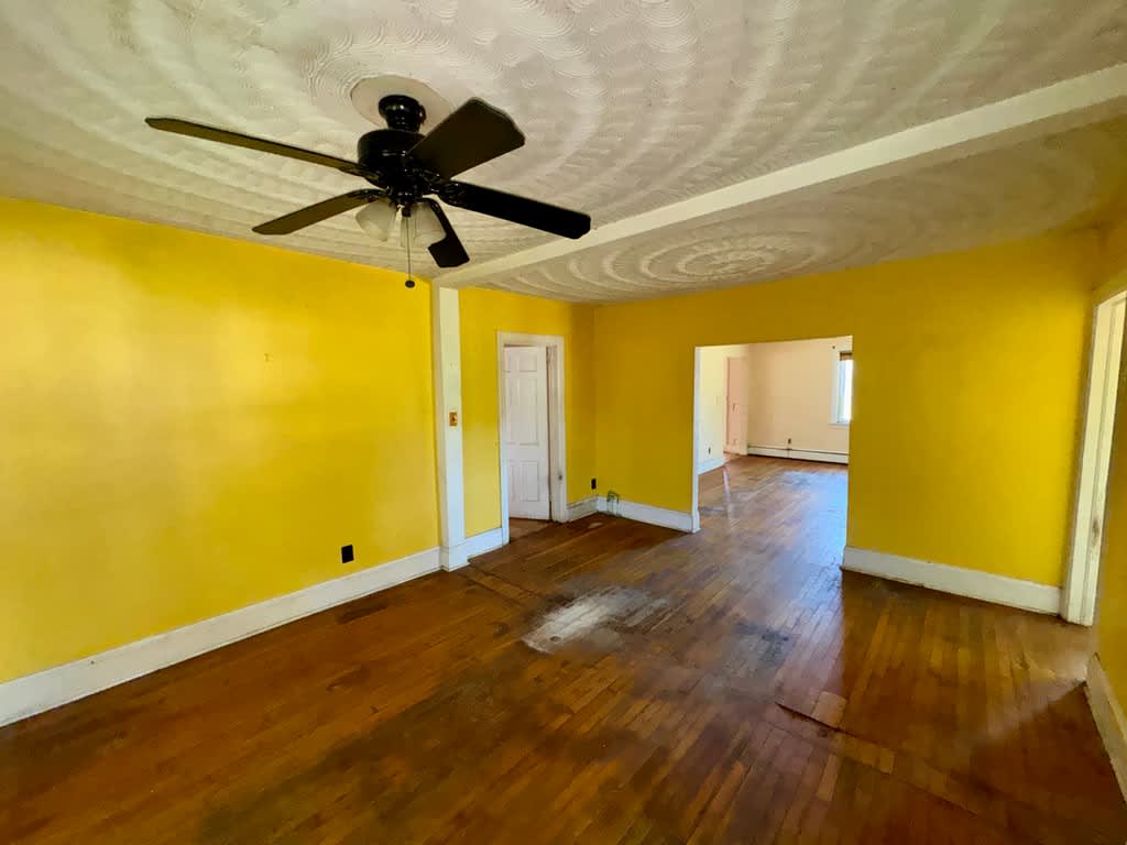 2910 Woodland Ave photo