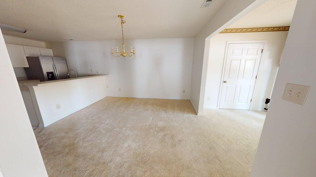 902 Miller Creek Ln photo
