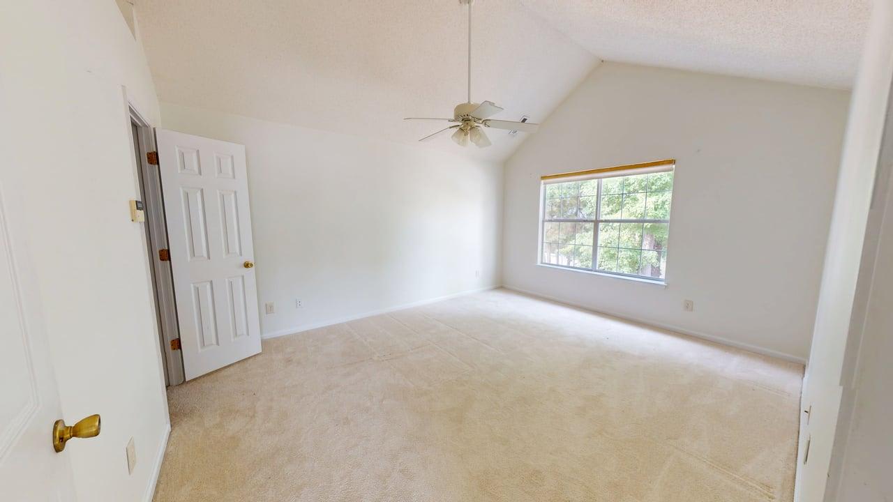 902 Miller Creek Ln photo