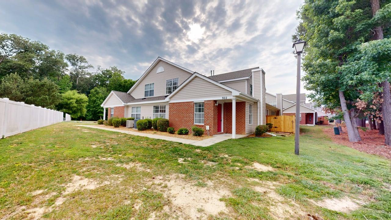 902 Miller Creek Ln photo