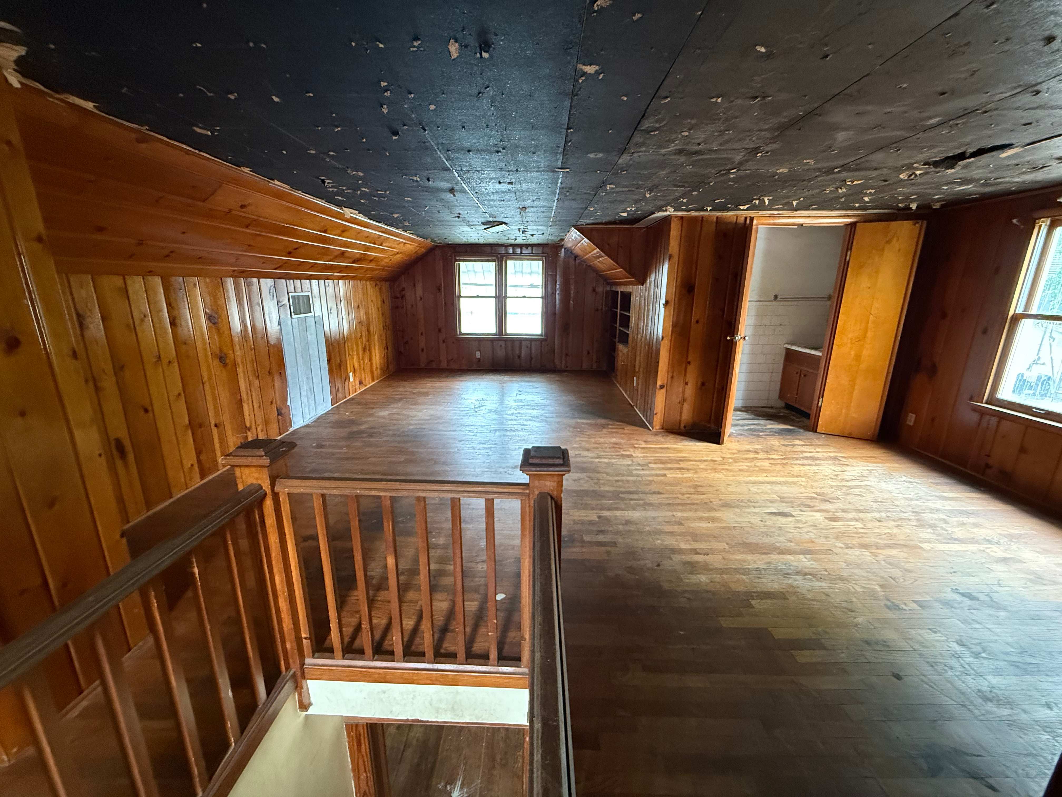 118 W Spring St photo
