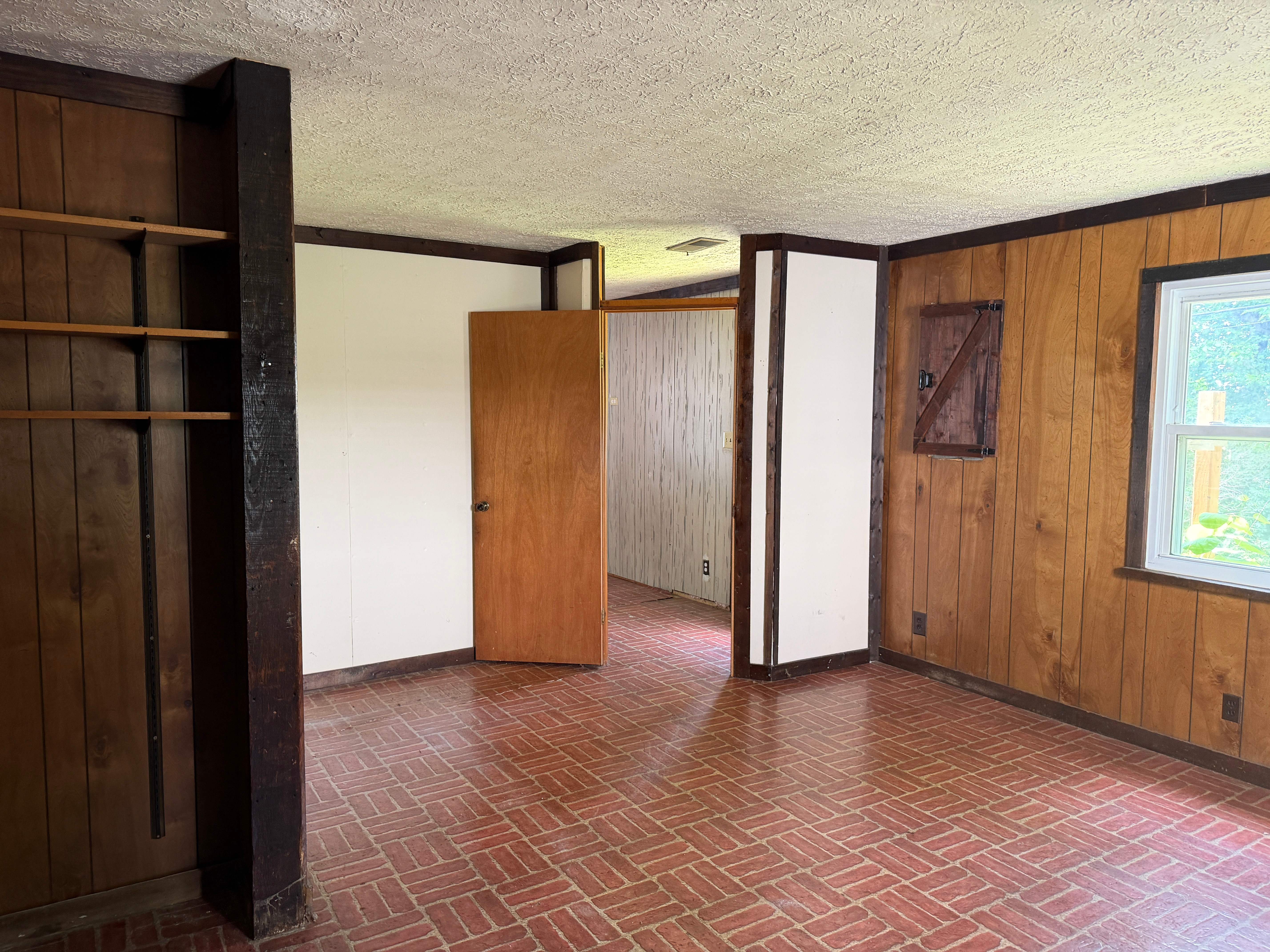 5868 Hillside Ave photo