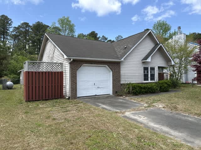 Single Family Home 2BR 2BA - 350 Lee Dr, Havelock, NC