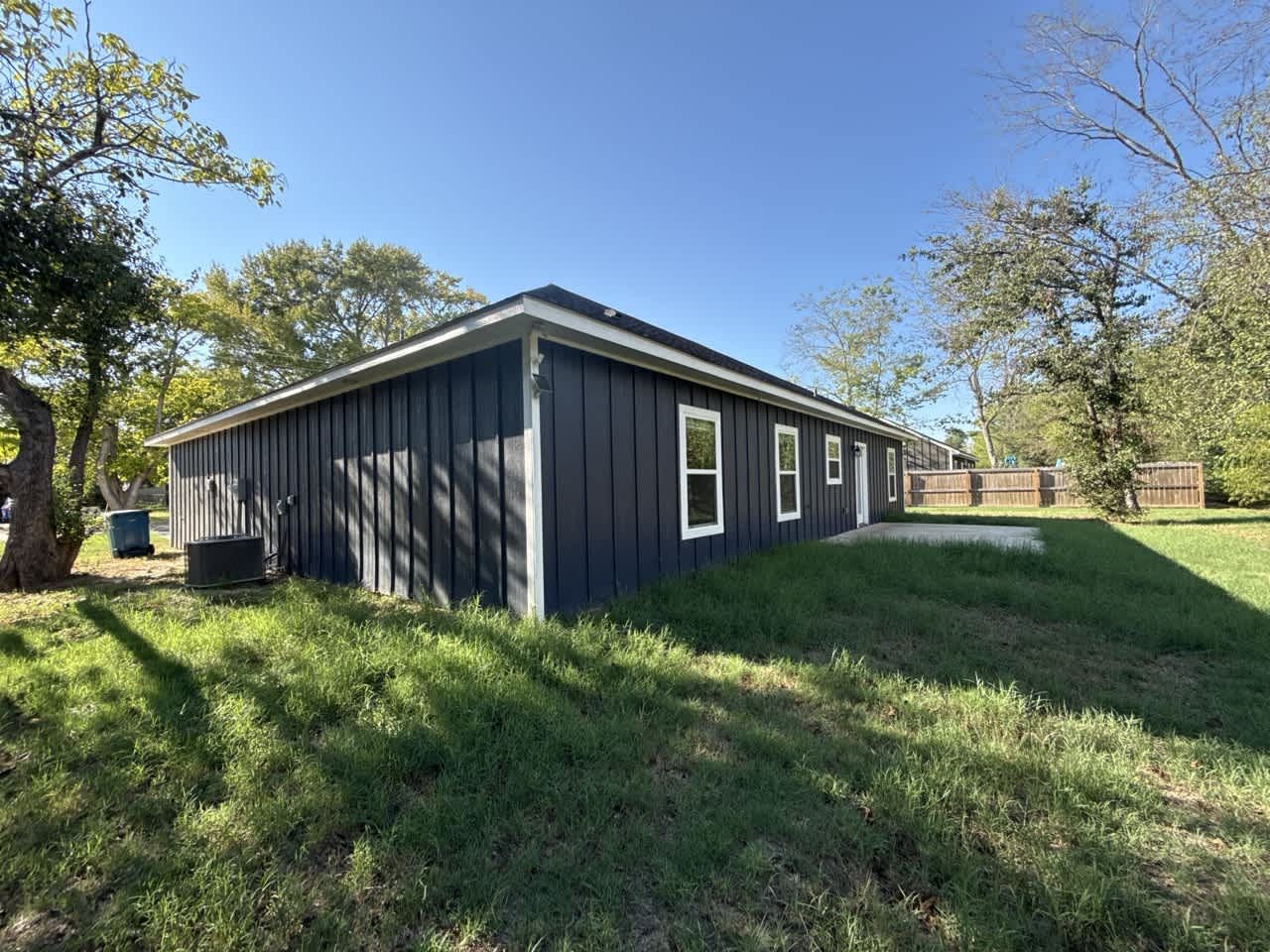 180 N Oak Place photo