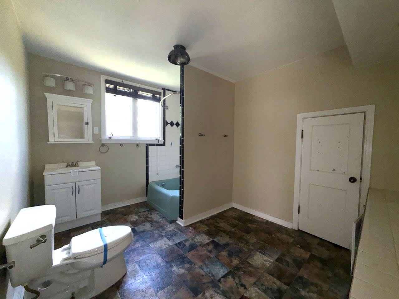 216 S Prairieville St photo