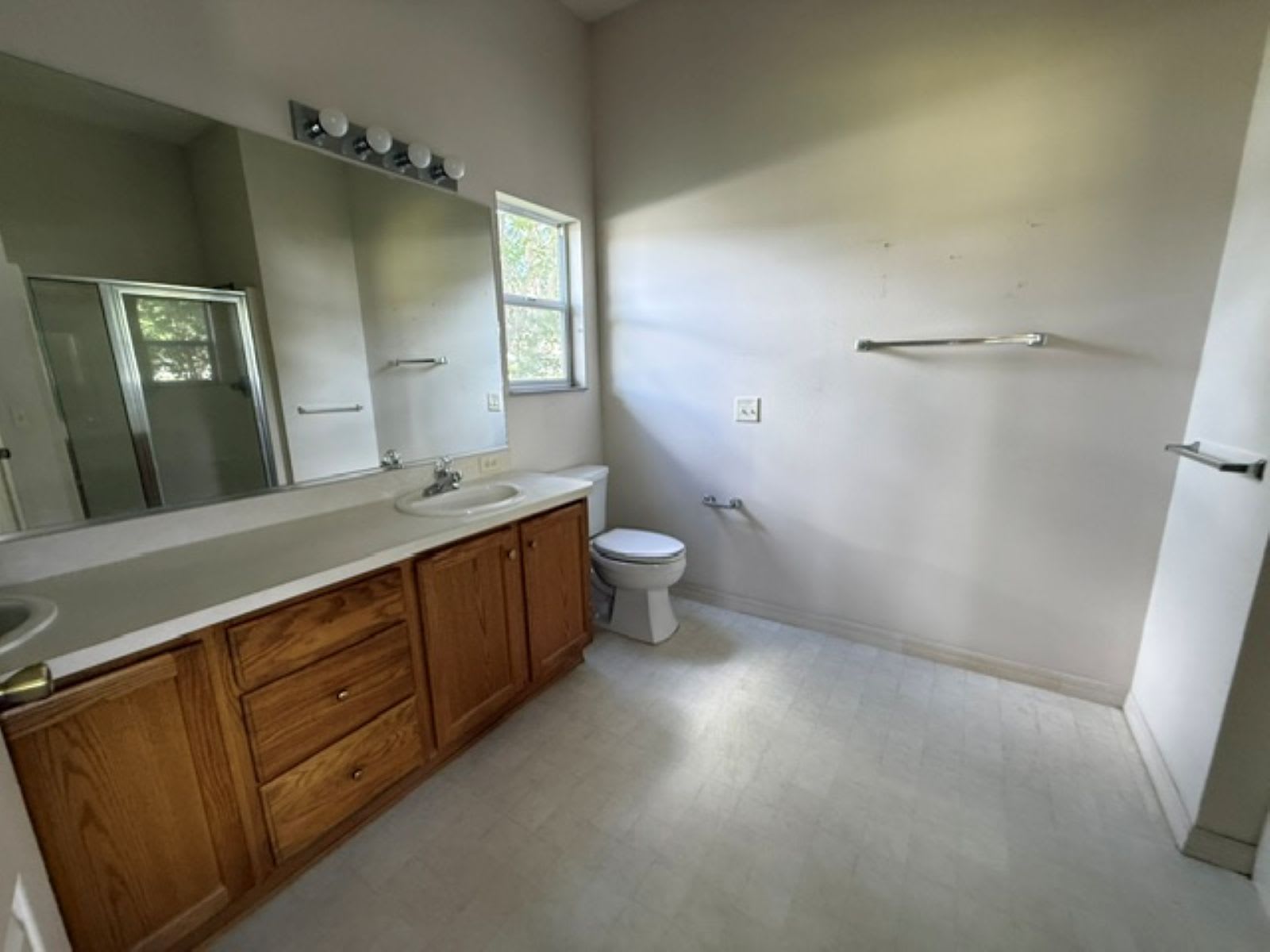 3001 Saint Thomas Ln photo