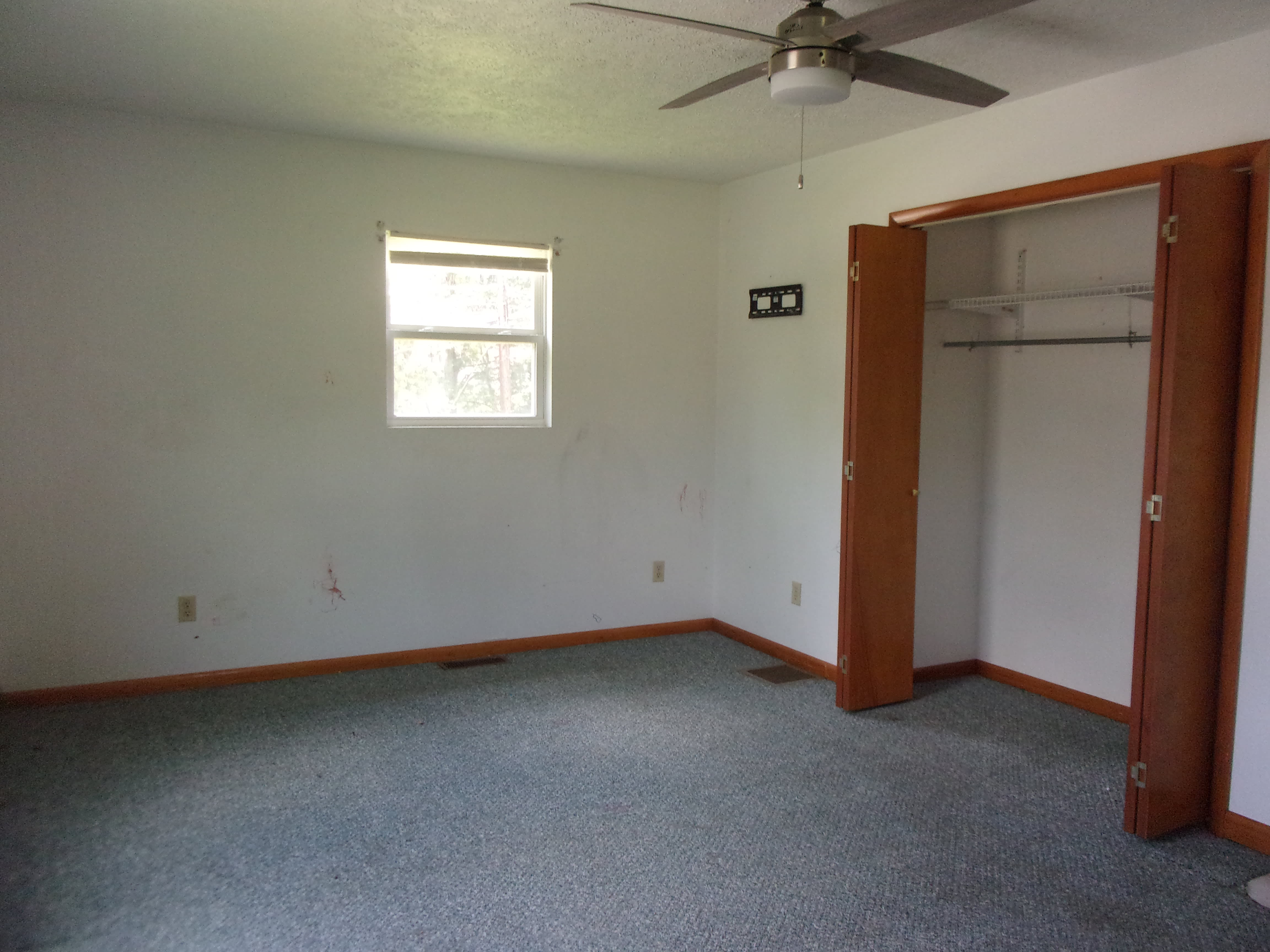 429 Main St photo