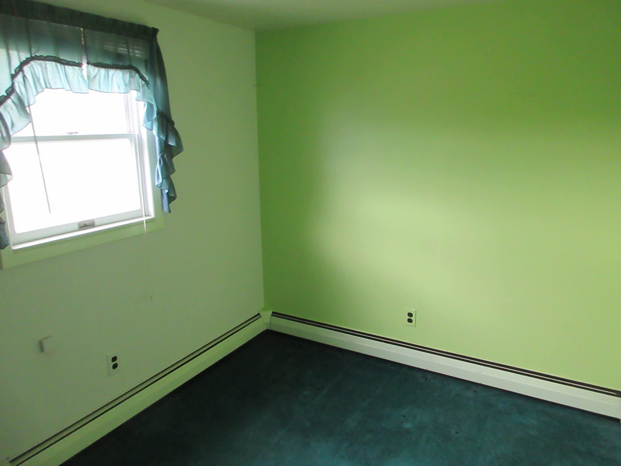 1129 Skyline Dr photo