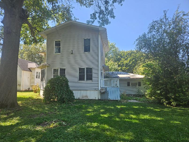 107 N Baker St photo