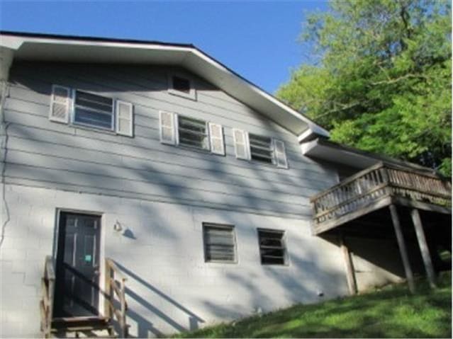 8 Taylor St photo