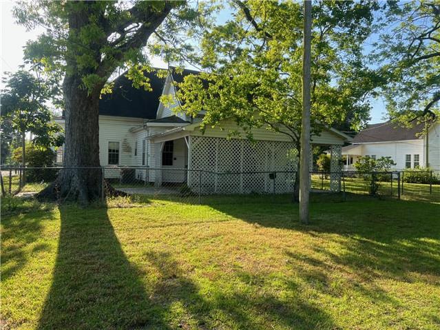 200 S Johnson St photo