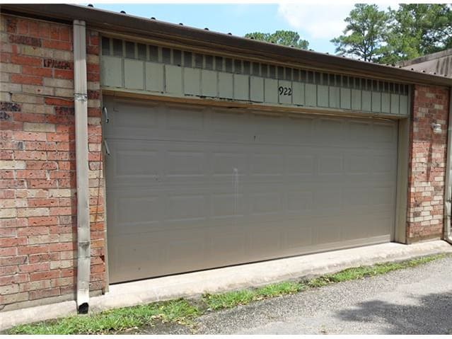 922 Townwood Dr photo