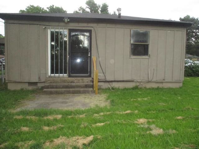 2111 Whyte Dr photo